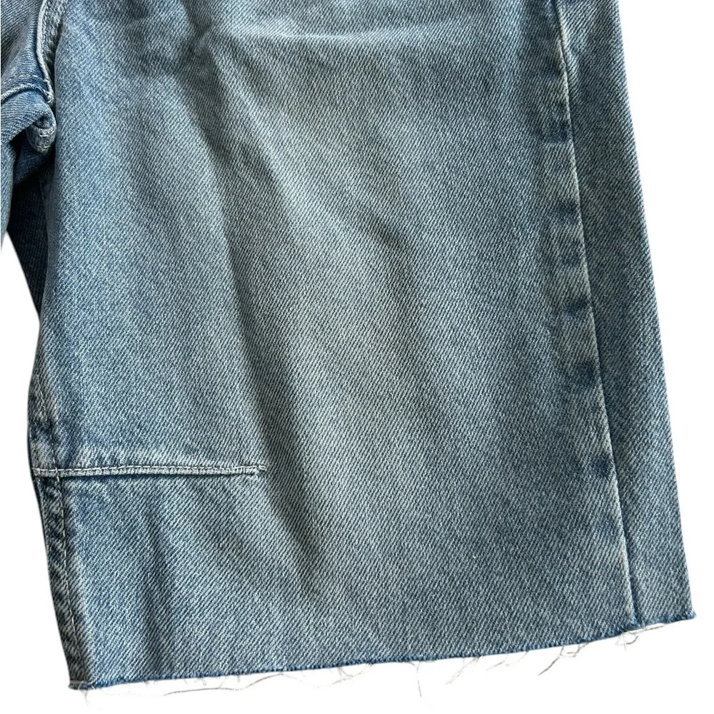 Free People Ghost Town Long Short Raw Hem Mid/High-rise Denim Size 27 NWT
